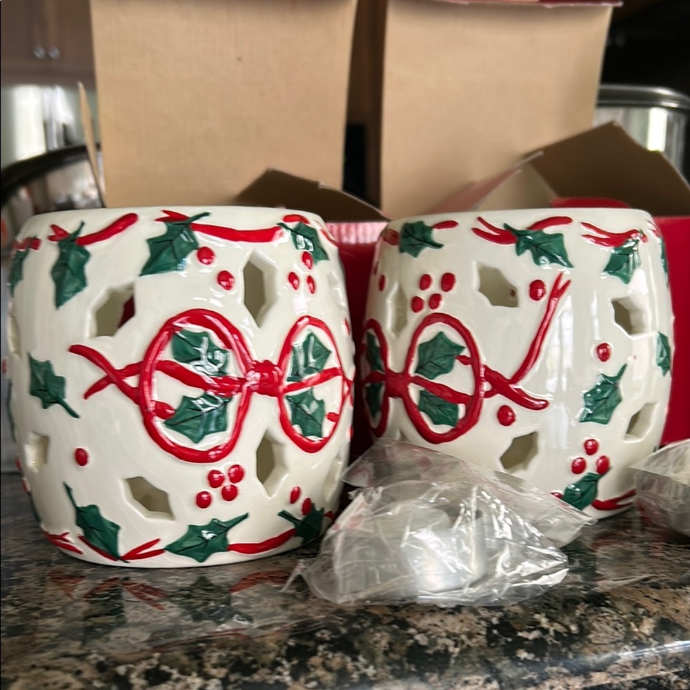 Set of 2 Christmas candle holders